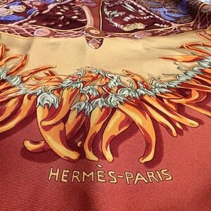 Hermès 100% Silk Scarf 35”x35” – Fall Colors, Floral & Nature Motif